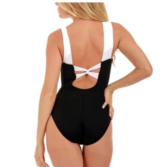 NWT Instant Figure 8 CONTRAST TRIM Tuxedo 1 Pc SWIMSUIT 13496P 96816 - Picture 2 of 2